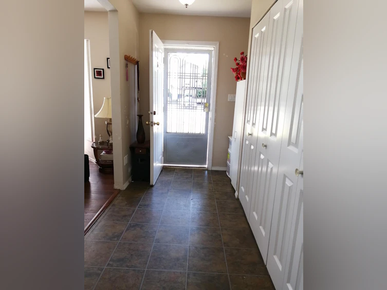 13921 108 Avenue, Surrey, BC, V3T 2L1 - 14