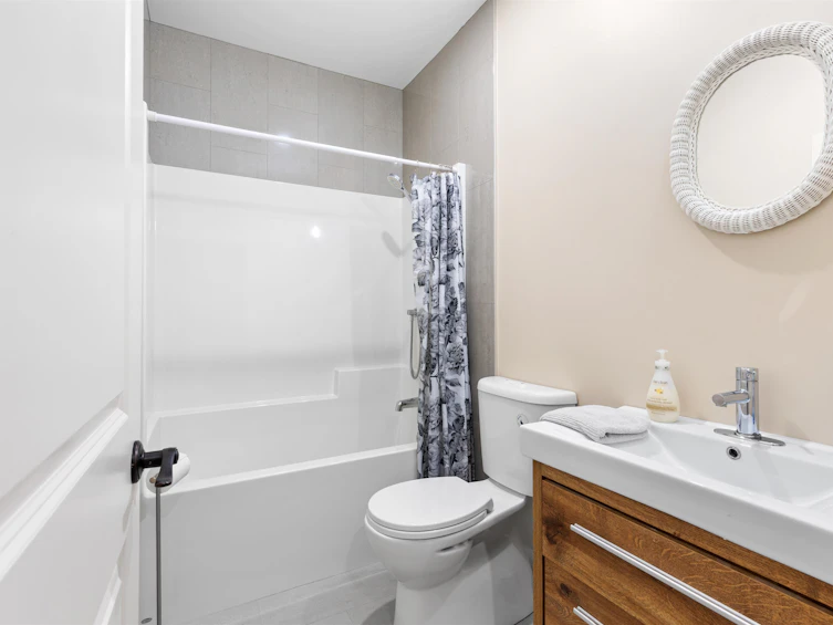 5781 Genni's Way, Sechelt, BC, V7Z 0N8 - 11
