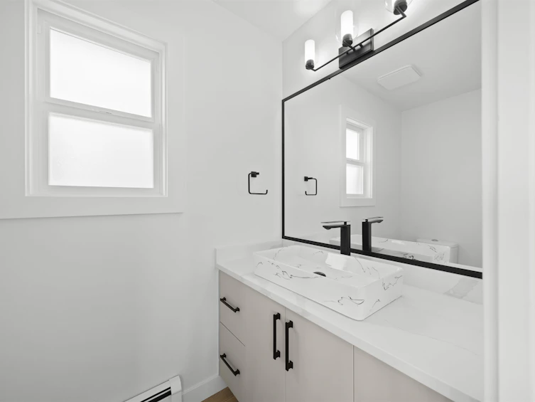 15452 Victoria Avenue, Surrey, BC, V4B 1H3 - 17
