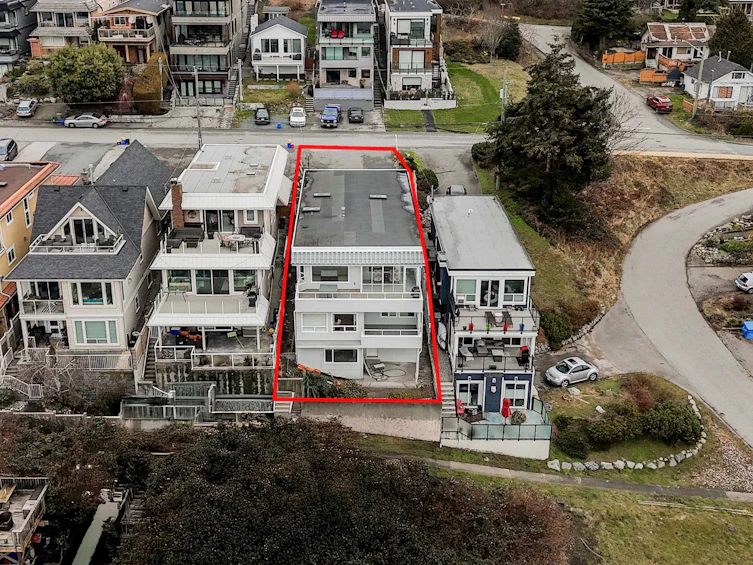 15452 Victoria Avenue, Surrey, BC, V4B 1H3