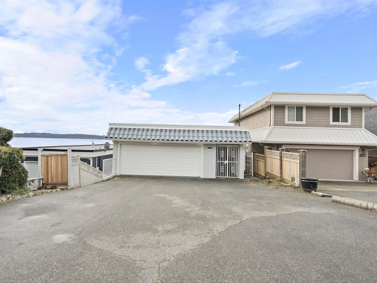15452 Victoria Avenue, Surrey, BC, V4B 1H3 - 4