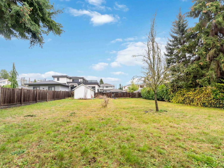 7230 Sussex Avenue, Burnaby, BC, V5J 3V5 - 9