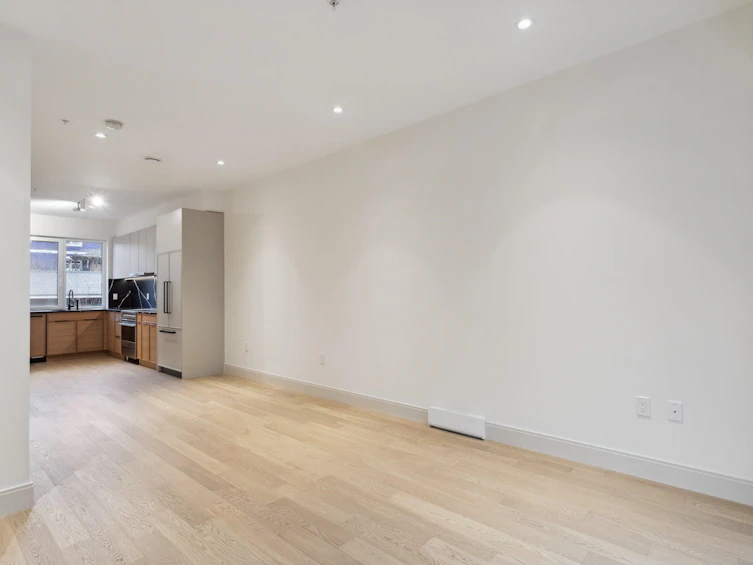18-632 E 3rd Street, North Vancouver, BC, V7L 0J1 - 12