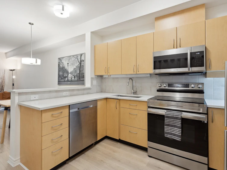 306-3151 Connaught Crescent, North Vancouver, BC, V7R 4X6 - 4