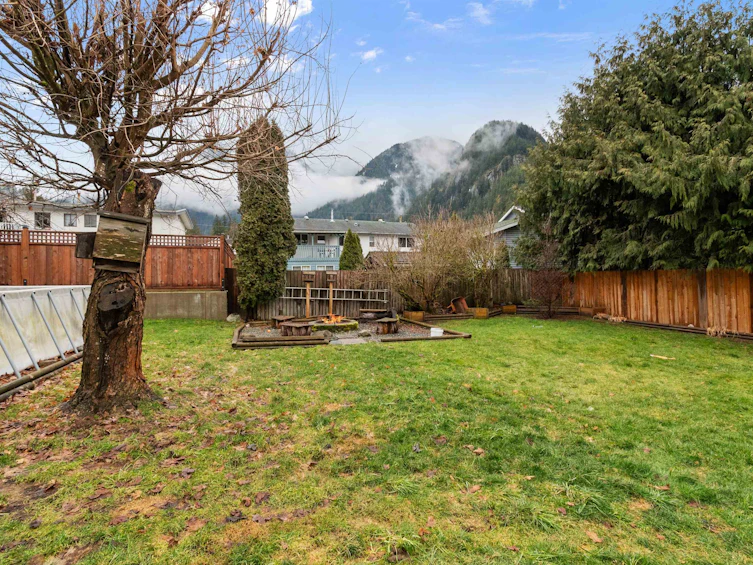 63732 Heather Avenue, Hope, BC, V0X 1L2 - 33