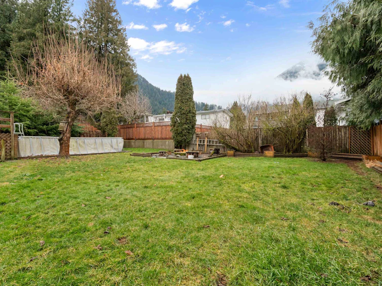 63732 Heather Avenue, Hope, BC, V0X 1L2 - 34