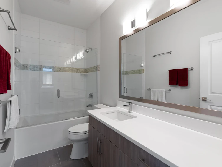 19-757 Orwell Street, North Vancouver, BC, V7J 3K6 - 13