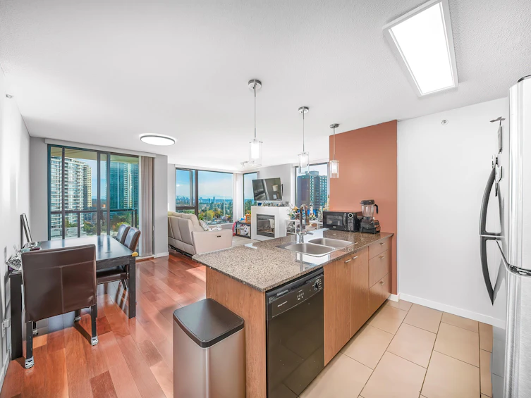 906-7063 Hall Ave, Burnaby, BC, V5E 0A5 - 10