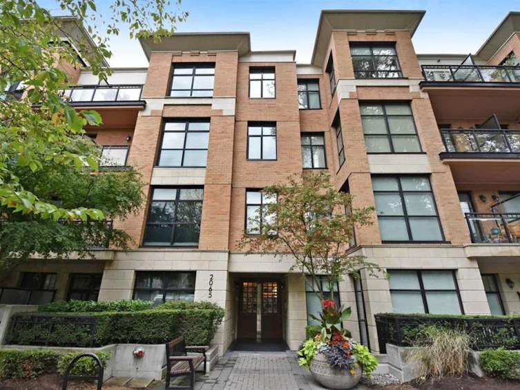 101-2065 W 12th Avenue, Vancouver, BC, V6J 5L9