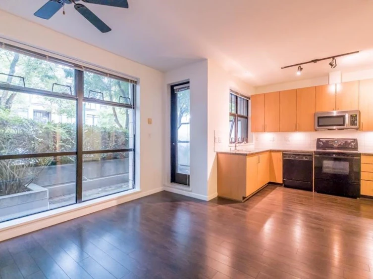 101-2065 W 12th Avenue, Vancouver, BC, V6J 5L9 - 4