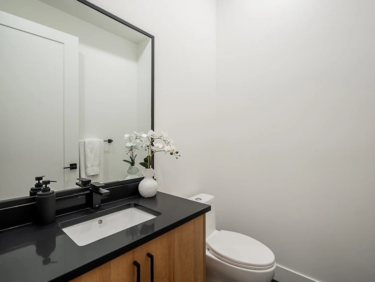 1-1275 Rossland Street, Vancouver, BC, V5K 4A3 - 12