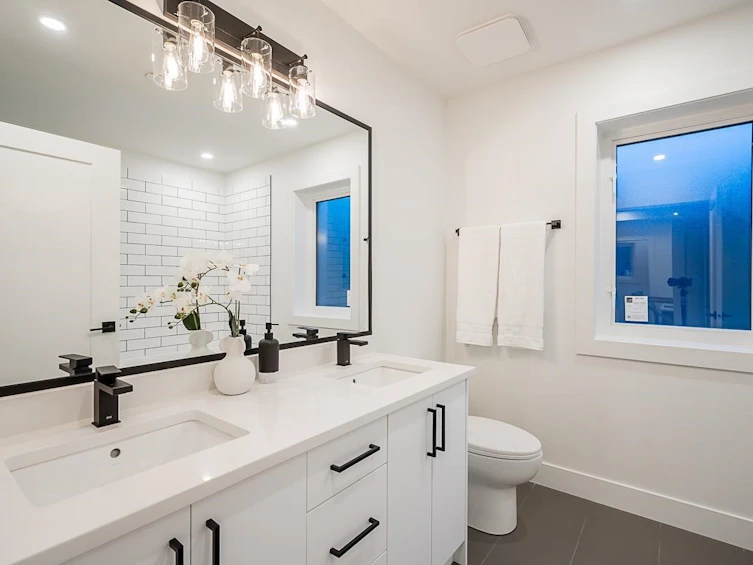 1-1275 Rossland Street, Vancouver, BC, V5K 4A3 - 17