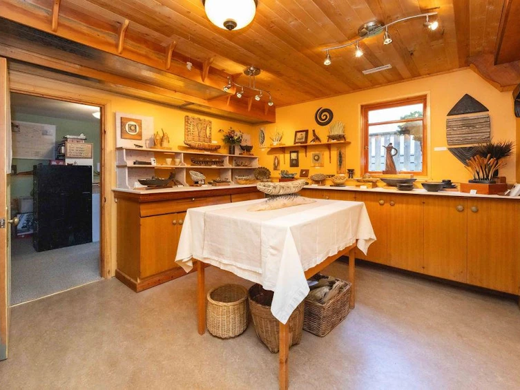 4676 Whitaker Road, Sechelt, BC, V7Z 0E6 - 16