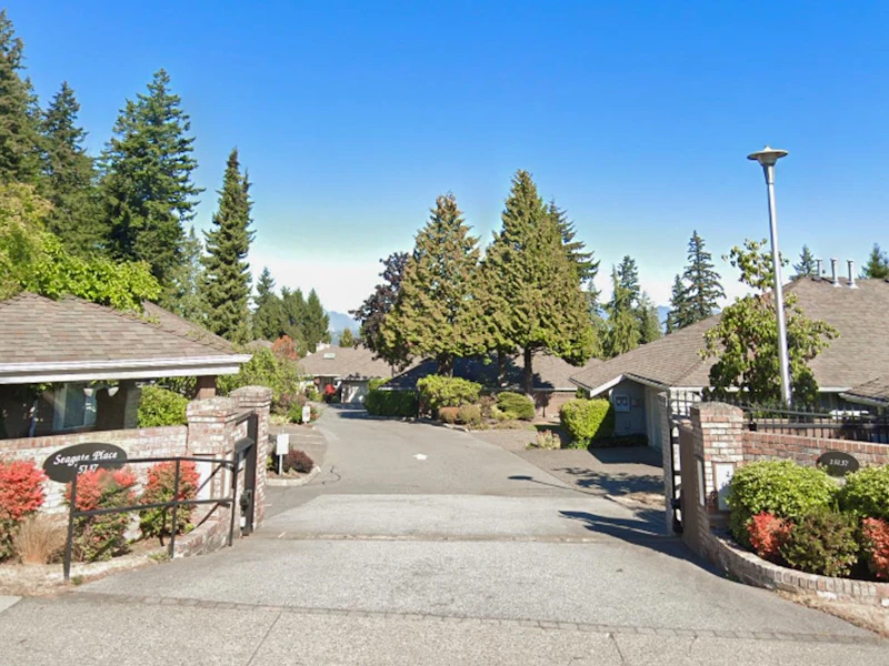 7 - 15137 24th Avenue, Surrey BC V4A 2H7