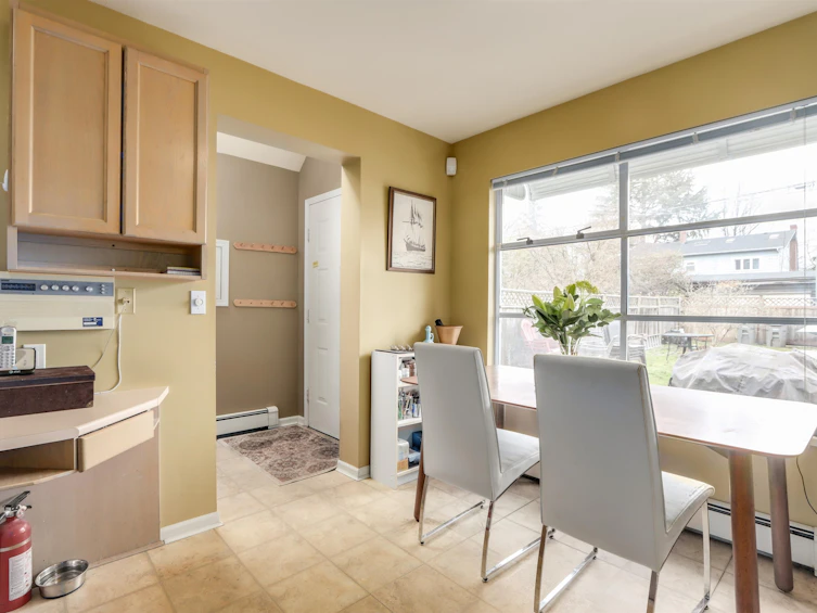 4421 W 12th Avenue, Vancouver, BC, V6R 2R3 - 11