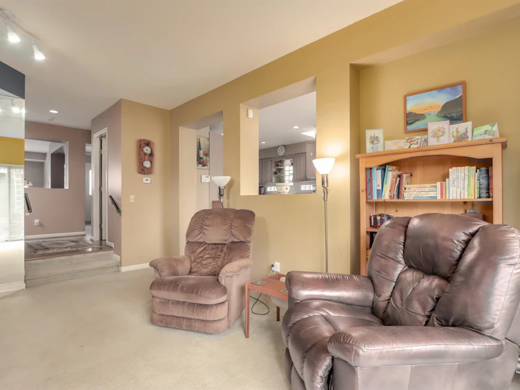 4421 W 12th Avenue, Vancouver, BC, V6R 2R3 - 14