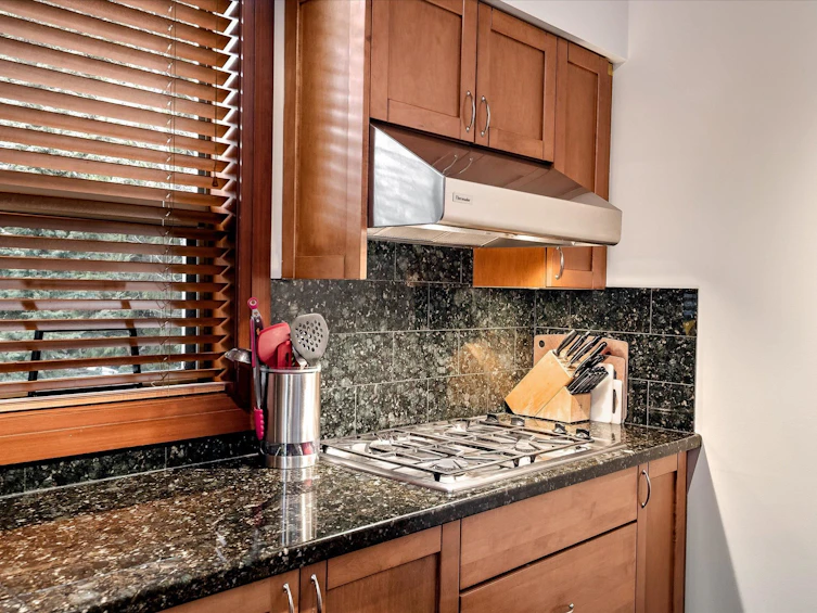 4821C Casabella Crescent, Whistler, BC, V8E 0Z4 - 12