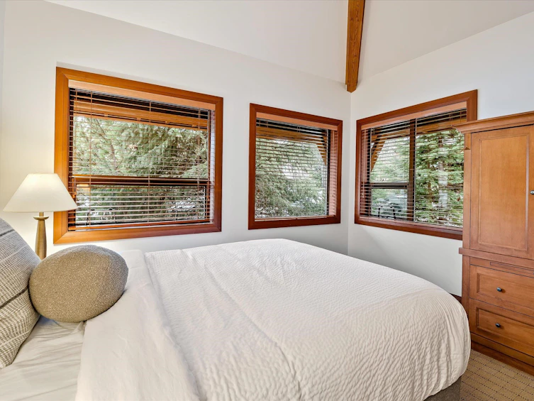 4821C Casabella Crescent, Whistler, BC, V8E 0Z4 - 18