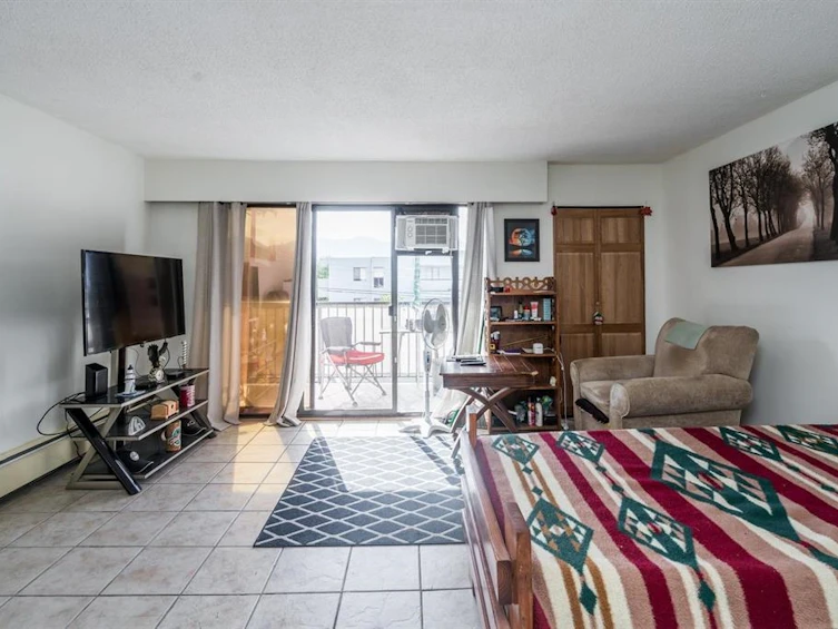 204-9477 Cook Street, Chilliwack, BC, V2P 4J8 - 5