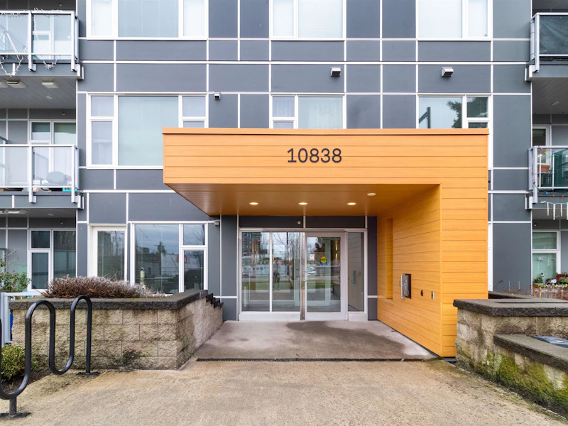 409 - 10838 Whalley Boulevard, Surrey BC