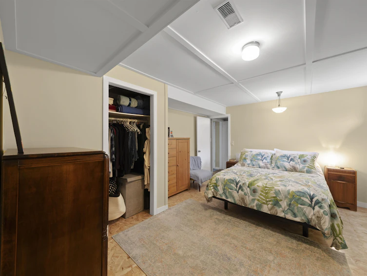 452 Northcliffe Crescent, Burnaby, BC, V5A 1A1 - 24