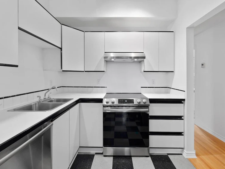 3-451 E Pender Street, Vancouver, BC, V6A 1V2 - 11