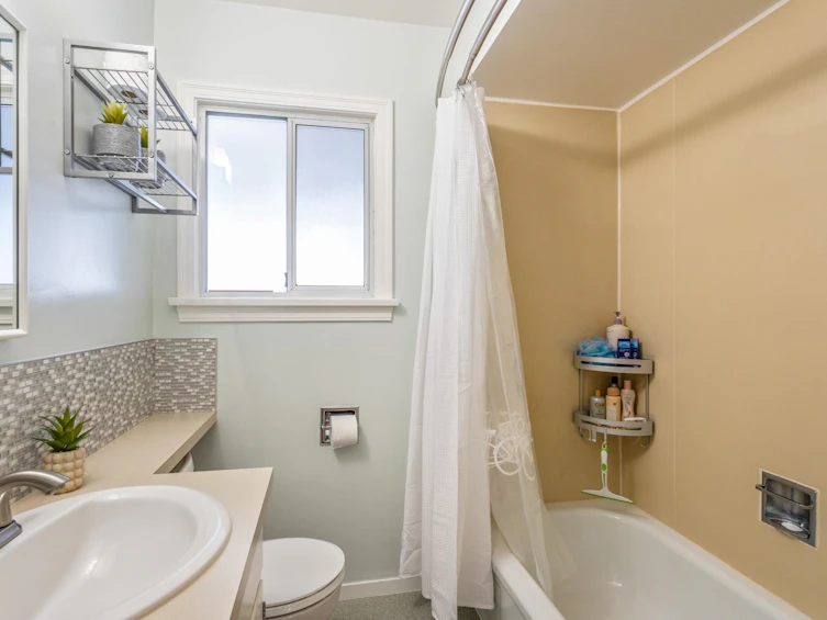 409 E Keith Road, North Vancouver, BC, V7L 1W1 - 21