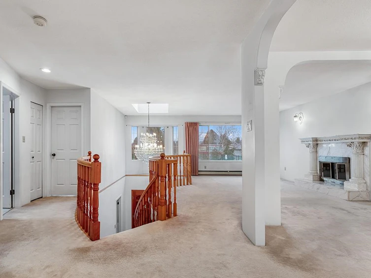 68 W 27th Avenue, Vancouver, BC, V5Y 2K3 - 2