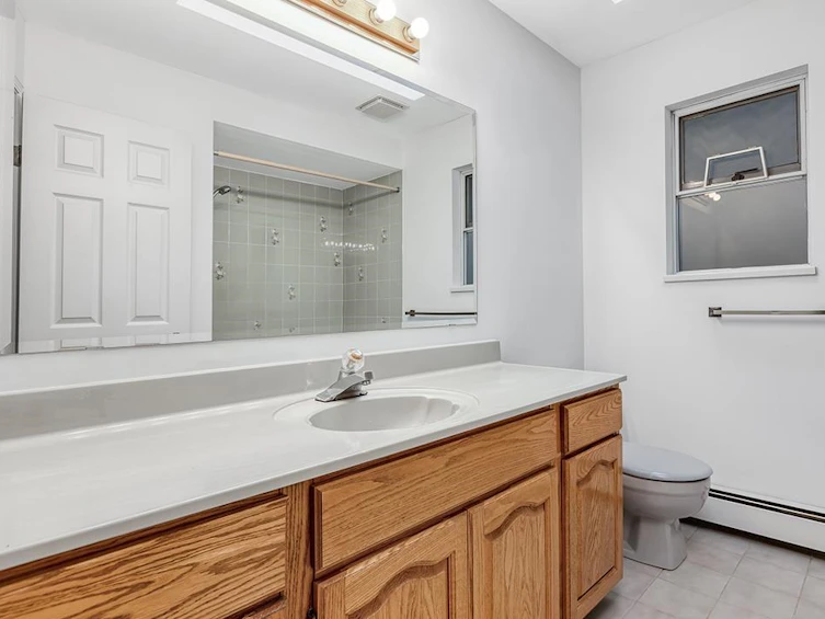 68 W 27th Avenue, Vancouver, BC, V5Y 2K3 - 14