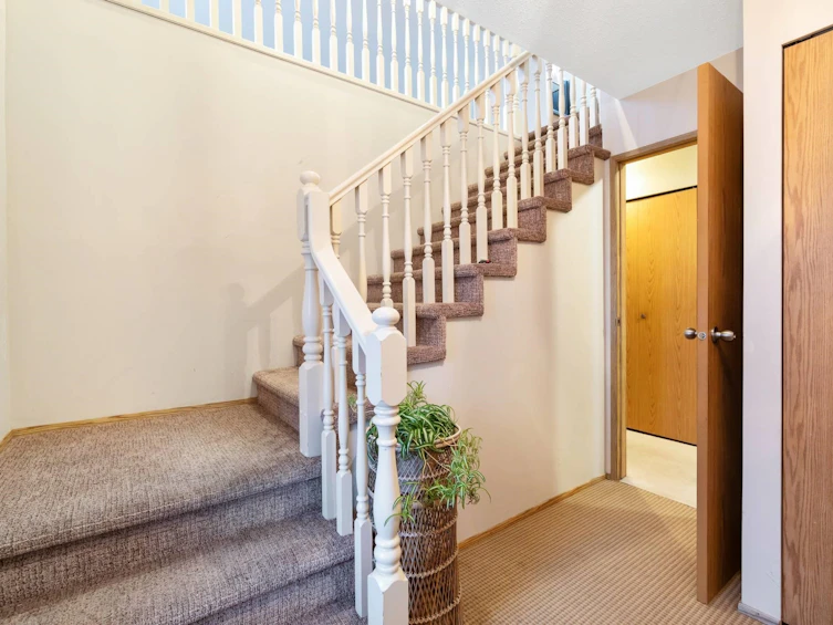 34727 1 Avenue, Abbotsford, BC, V2S 8C2 - 5
