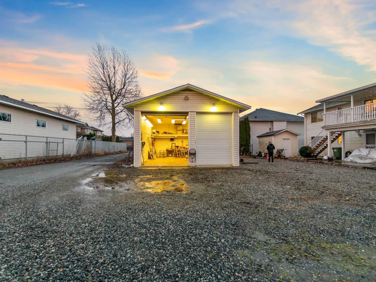34727 1 Avenue, Abbotsford, BC, V2S 8C2 - 33