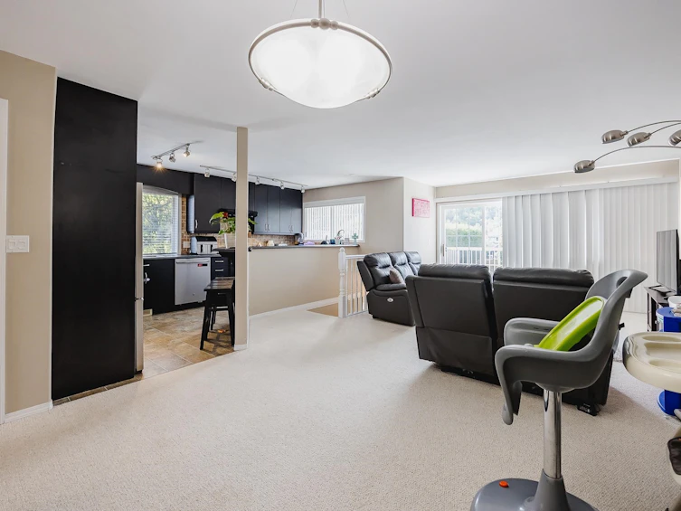 1 & 2-45821 Thomas Road, Chilliwack, BC, V2R 1B8 - 7