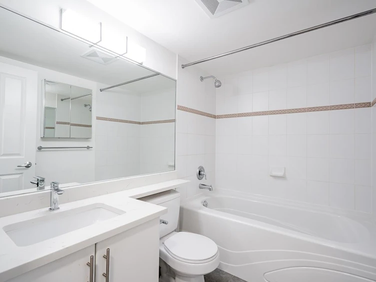 705-4380 Halifax Street, Burnaby, BC, V5C 6R3 - 9