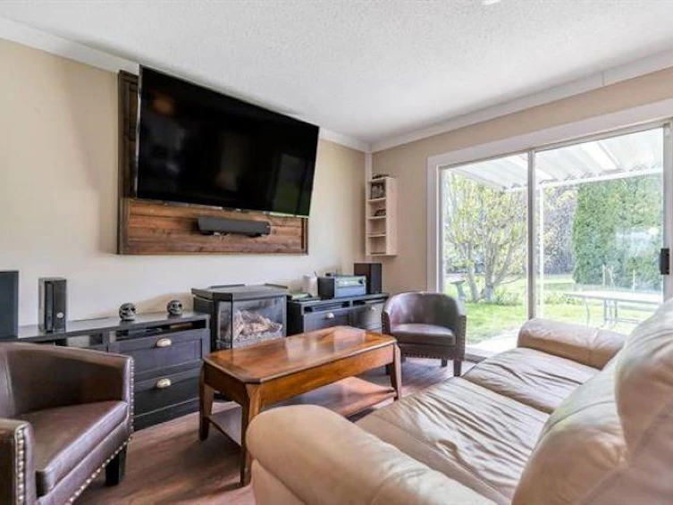 46290 Roy Avenue, Chilliwack, BC, V2R 2W2 - 17