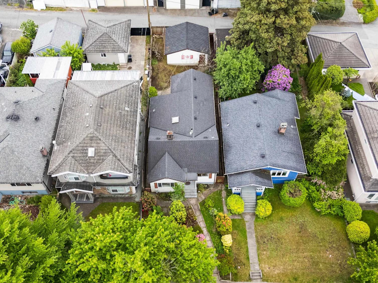 2448 E 29th Avenue, Vancouver, BC, V5R 1T9 - 6