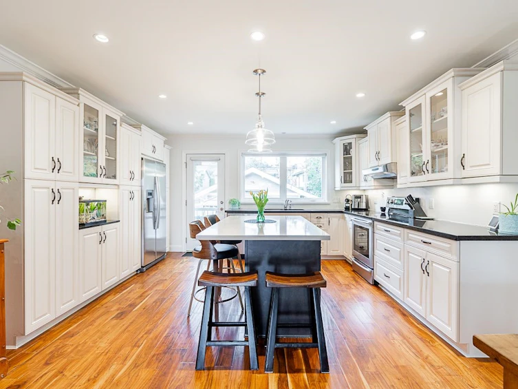 884 E 13th Street, North Vancouver, BC, V7L 2M9 - 11