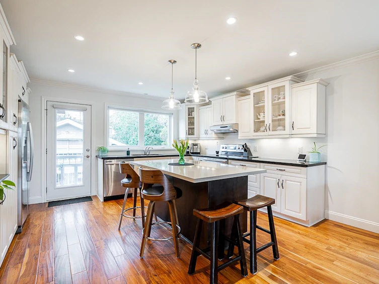 884 E 13th Street, North Vancouver, BC, V7L 2M9 - 12