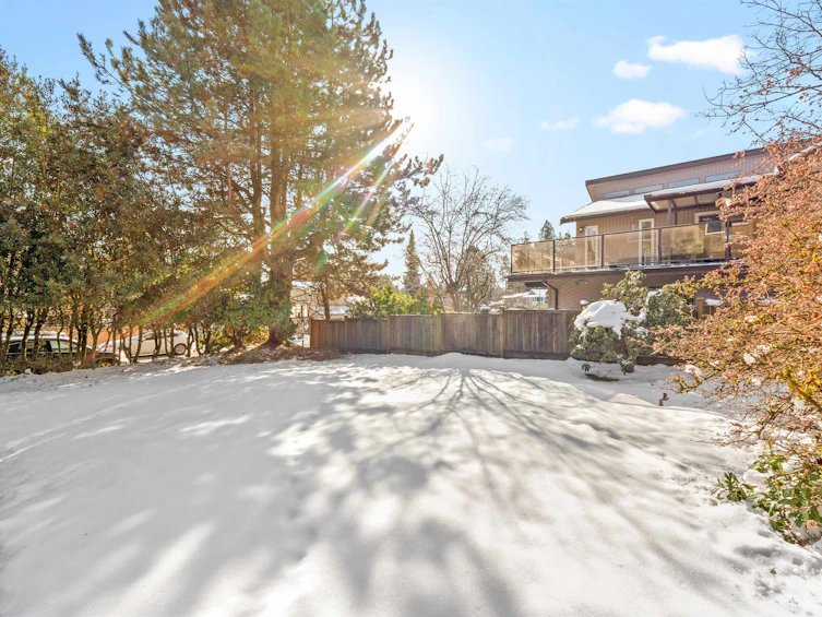 2327 Kirkstone Road, North Vancouver, BC, V7J 3M1 - 4