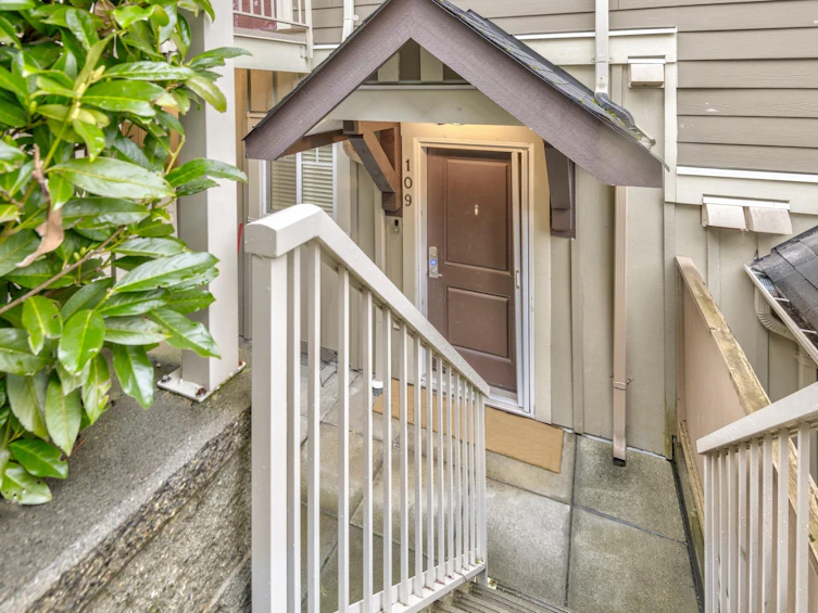 109-368 Ellesmere Avenue, Burnaby, BC, V5B 3S9 - 24