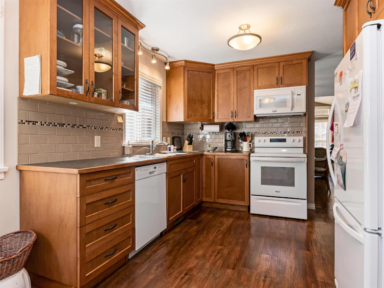 585 4th Avenue, Hope, BC, V0X 1L0 - 6