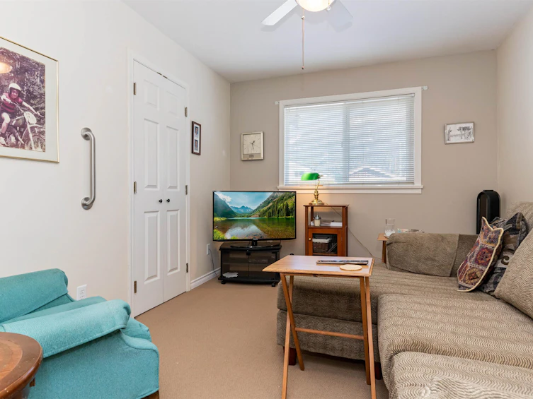 585 4th Avenue, Hope, BC, V0X 1L0 - 22