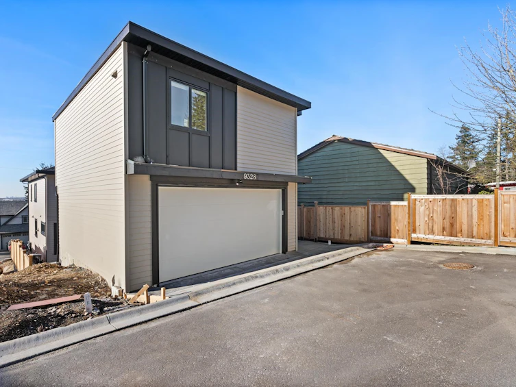 9328 Ebor Road, Delta, BC, V4C 4R3 - 30