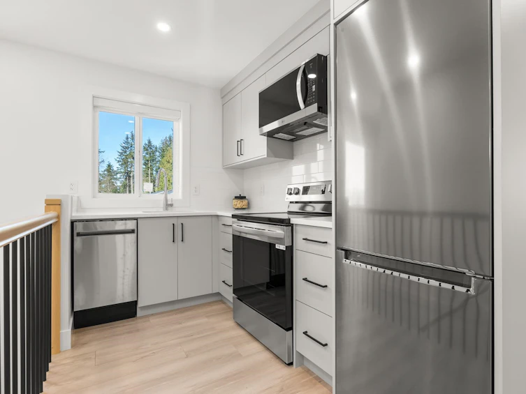 9328 Ebor Road, Delta, BC, V4C 4R3 - 33