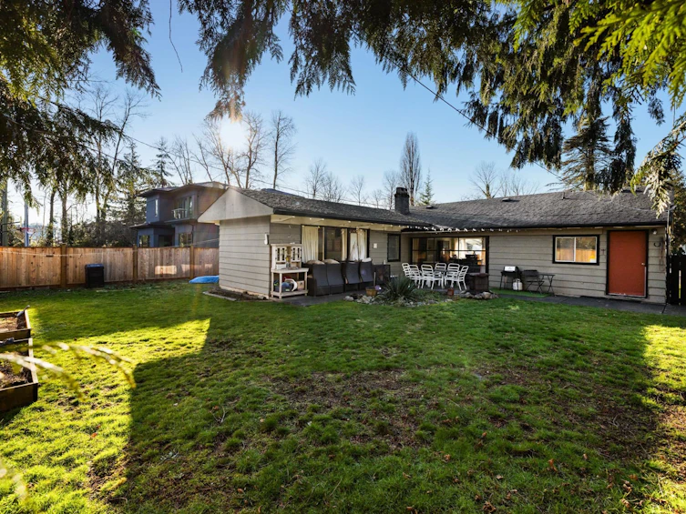 1292 Silverwood Crescent, North Vancouver, BC, V7P 1J5 - 32
