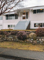 75 Mott Crescent