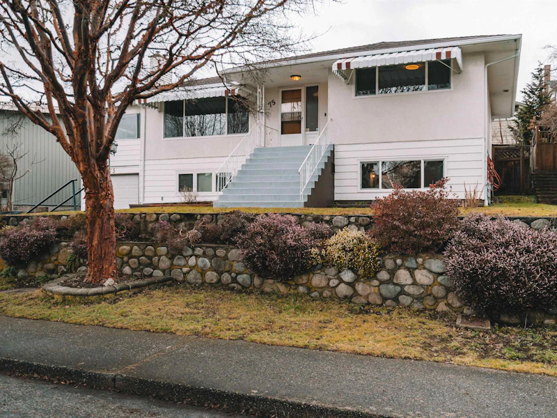 75 Mott Crescent, New Westminster BC V3L 4L8