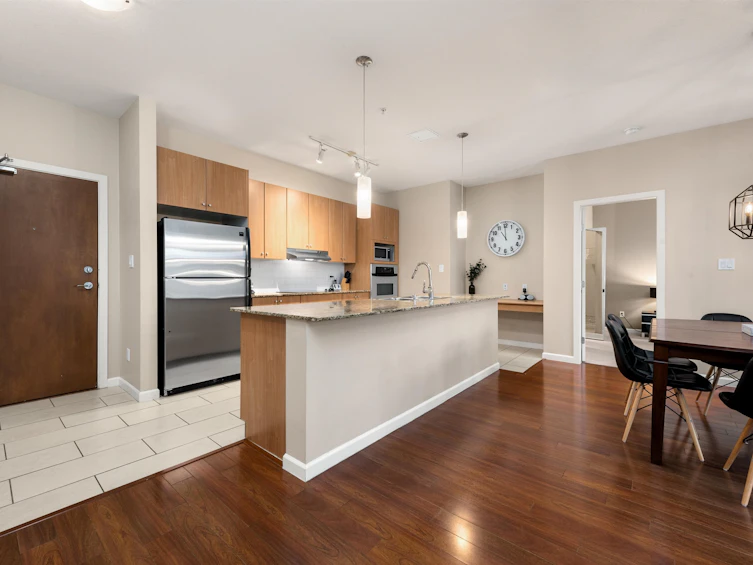 313-15322 101 Avenue, Surrey, BC, V3R 4G9 - 3
