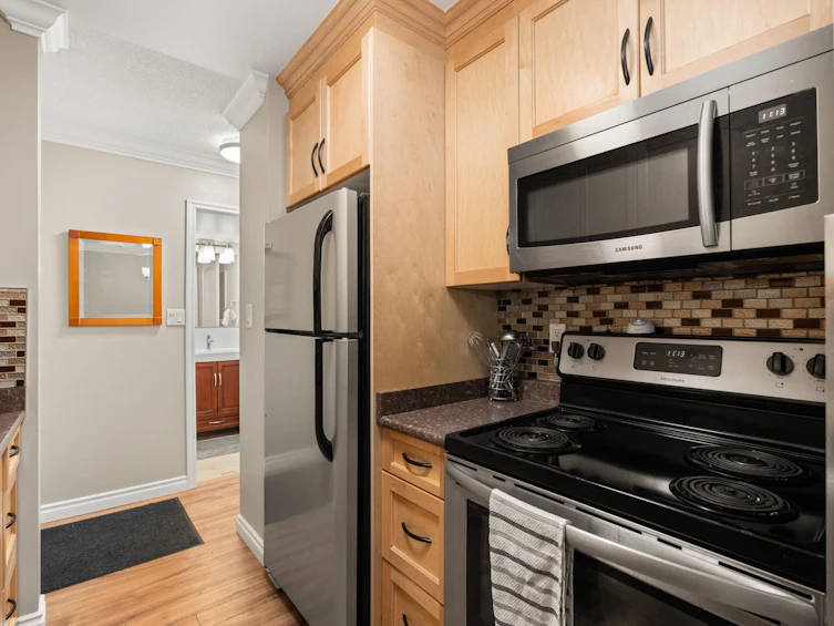 113-1850 E Southmere Crescent, Surrey, BC, V4A 6Y6 - 13