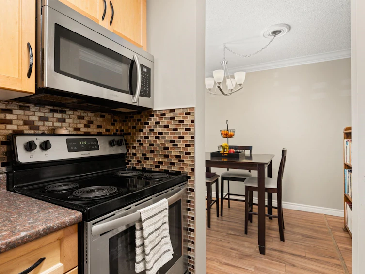 113-1850 E Southmere Crescent, Surrey, BC, V4A 6Y6 - 15