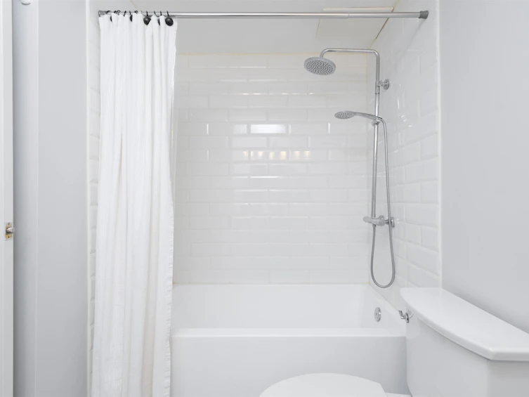 207-1610 Chesterfield Avenue, North Vancouver, BC, V7N 2N7 - 11